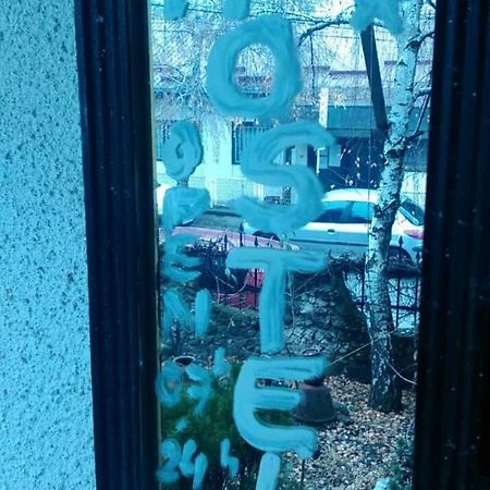 Hostel Emi كافادارشي المظهر الخارجي الصورة