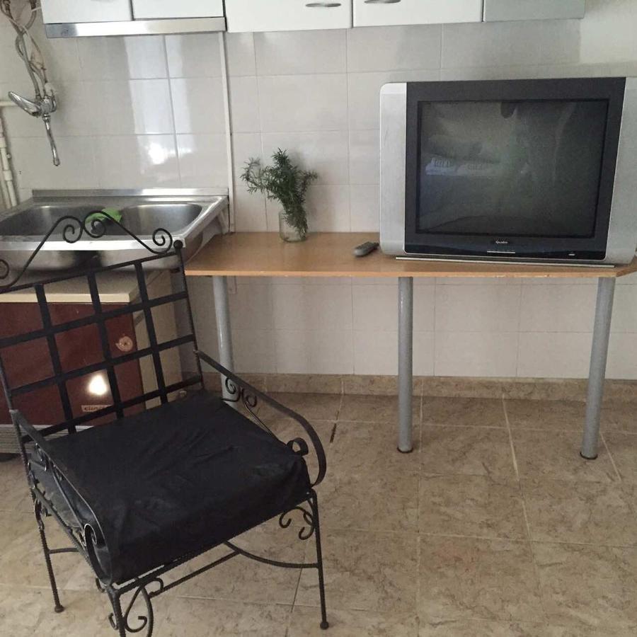 Hostel Emi كافادارشي المظهر الخارجي الصورة