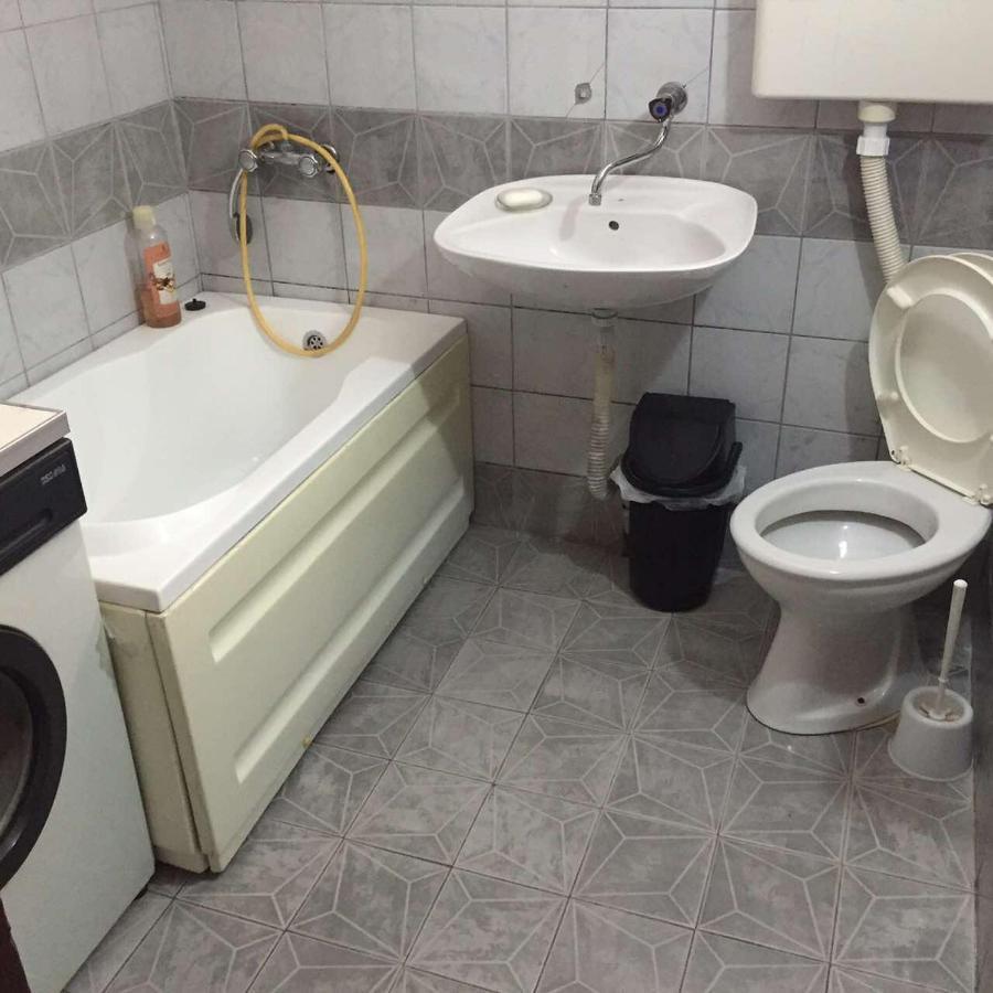 Hostel Emi كافادارشي المظهر الخارجي الصورة
