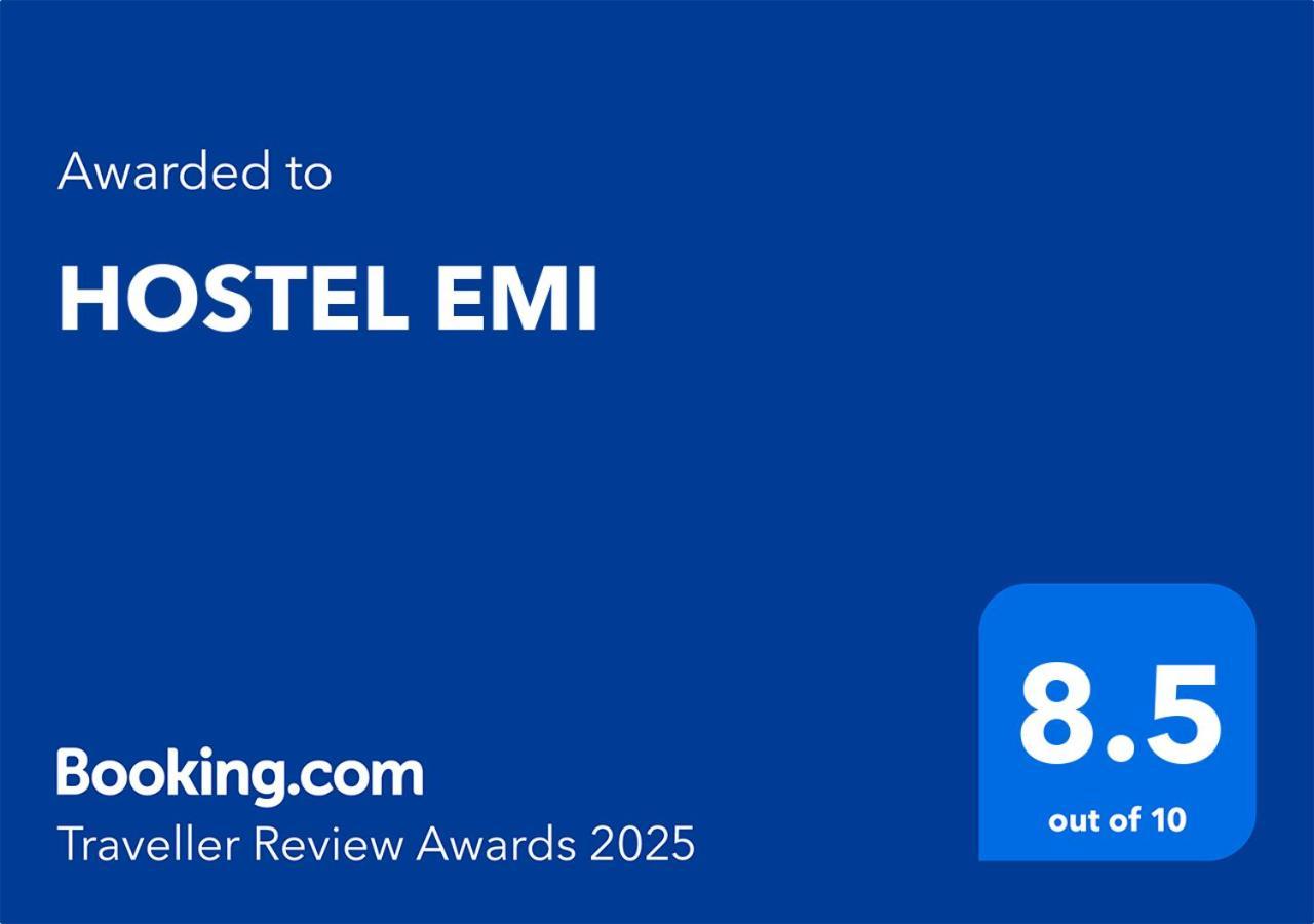 Hostel Emi كافادارشي المظهر الخارجي الصورة